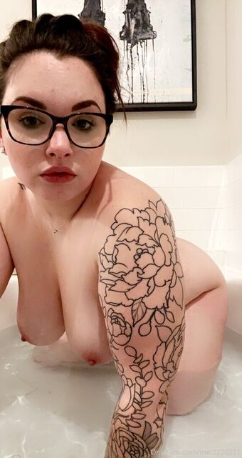 Megamelz Naakte Lekken OnlyFans Foto 39