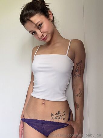 mia_baby_girl Naakte Lekken OnlyFans Foto 27