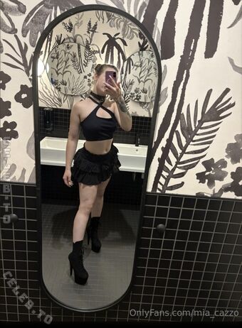 mia.cazzo Naakte Lekken OnlyFans Foto 8