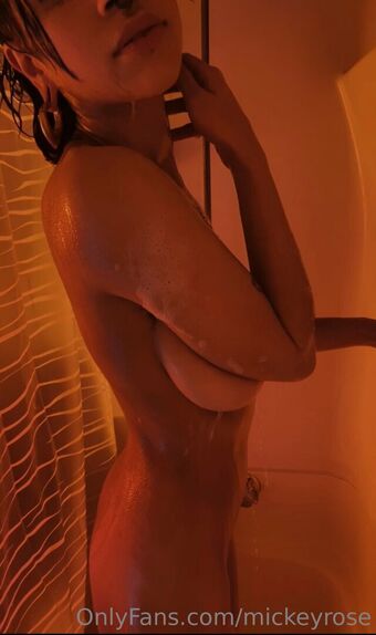 mickeyrose Naakte Lekken OnlyFans Foto 14