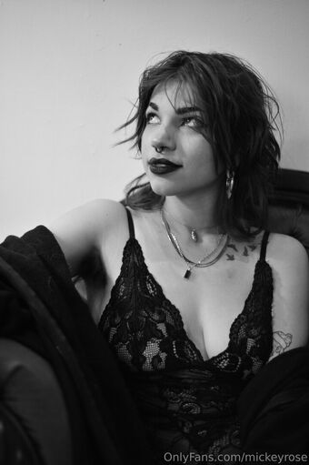 mickeyrose Naakte Lekken OnlyFans Foto 17