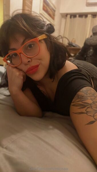 micnaa Naakte Lekken OnlyFans Foto 13