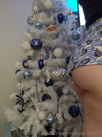 mileygrace07 Naakte Lekken OnlyFans Foto 13