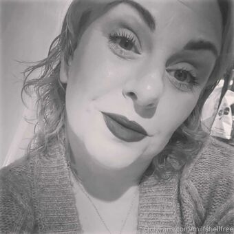 milfshellfree Naakte Lekken OnlyFans Foto 7