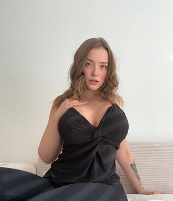 milkyybecky Naakte Lekken OnlyFans Foto 19