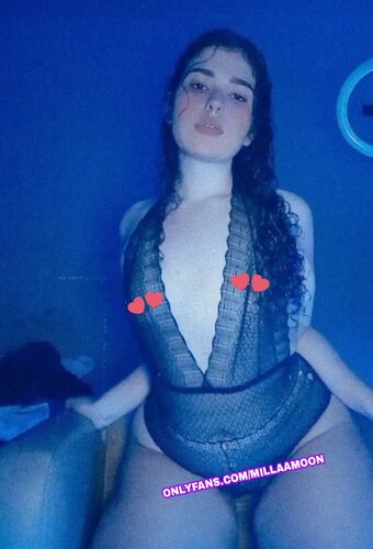 MillaMoon Naakte Lekken OnlyFans Foto 10