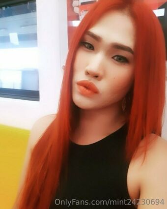 mint24230694 Naakte Lekken OnlyFans Foto 29