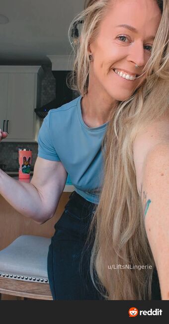 mistresscarmilla Naakte Lekken OnlyFans Foto 18