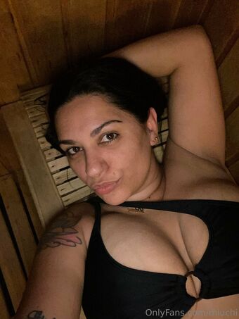 miuchi Naakte Lekken OnlyFans Foto 15