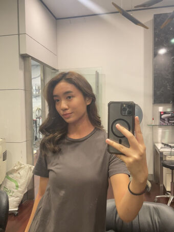 Moon Blitz Asmr Naakte Lekken OnlyFans Foto 37