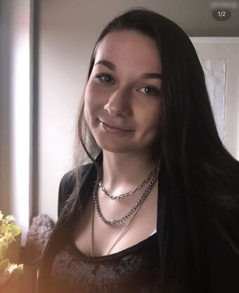 Mrs_Emmax Naakte Lekken OnlyFans Foto 1