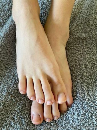 myposedtoes