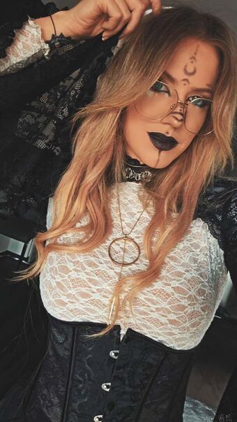 Naguura Naakte Lekken OnlyFans Foto 23