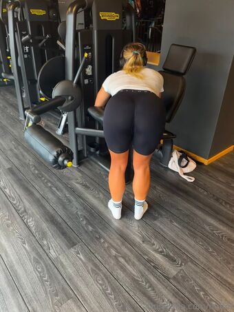 neffof Naakte Lekken OnlyFans Foto 14