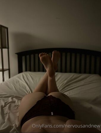 nervousandnew Naakte Lekken OnlyFans Foto 14