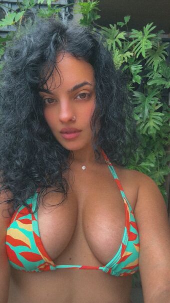 Nina Drama / Nina Marie Daniele Naakte Lekken OnlyFans Foto 44