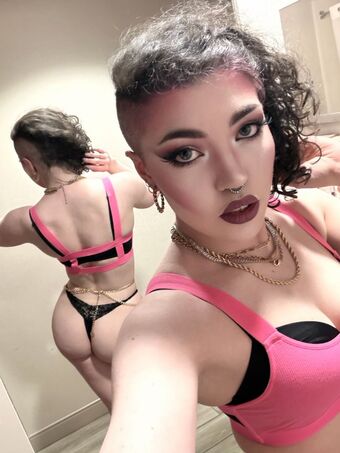 Nixi XS Naakte Lekken OnlyFans Foto 28