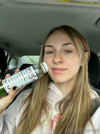No Makeup Naakte Lekken OnlyFans Foto 13