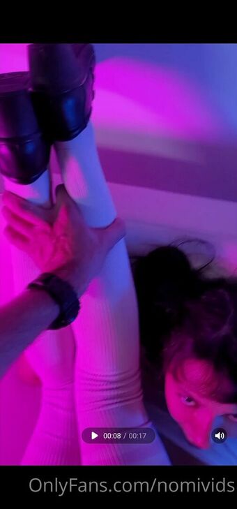 nomicakes Naakte Lekken OnlyFans Foto 6