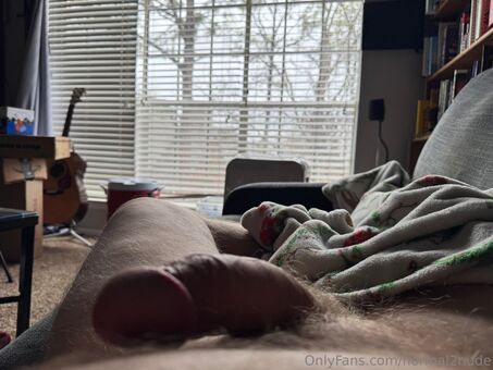 normal2nude Naakte Lekken OnlyFans Foto 12