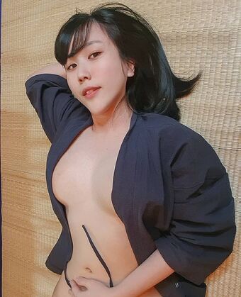 Nostaljia Green Naakte Lekken OnlyFans Foto 22