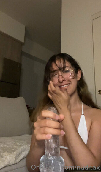 Nuditax Naakte Lekken OnlyFans Foto 23