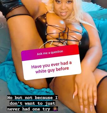 Nvrainy21 Naakte Lekken OnlyFans Foto 17