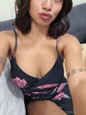 oliviasn0w Naakte Lekken OnlyFans Foto 16