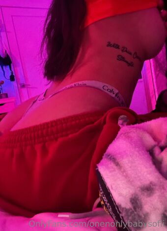 Onenonlybabysofii Naakte Lekken OnlyFans Foto 9