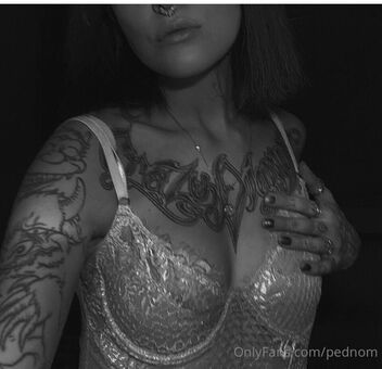 Pednom Naakte Lekken OnlyFans Foto 8