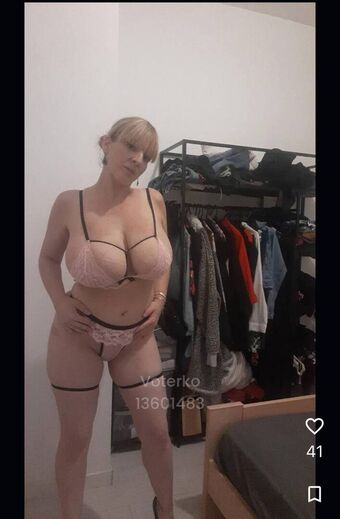 Petitecoco Naakte Lekken OnlyFans Foto 3