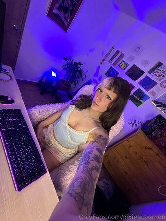 pixieedaemon Naakte Lekken OnlyFans Foto 10