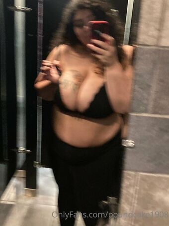 poundcake1908 Naakte Lekken OnlyFans Foto 30