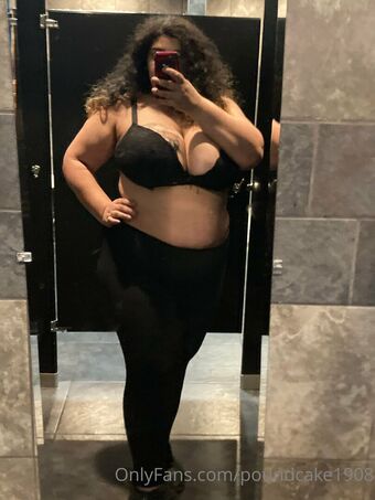 poundcake1908 Naakte Lekken OnlyFans Foto 36