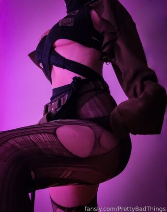 PrettyBadThings Naakte Lekken OnlyFans Foto 3