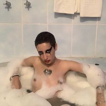 Putaspunk Naakte Lekken OnlyFans Foto 9