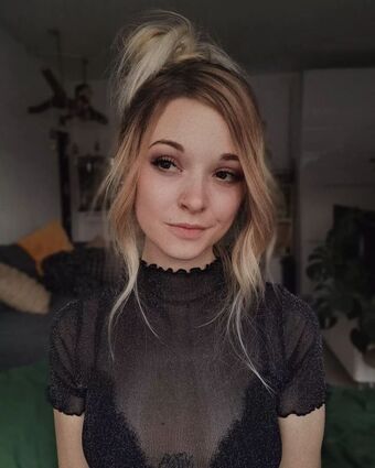 rainbowf0x Naakte Lekken OnlyFans Foto 13