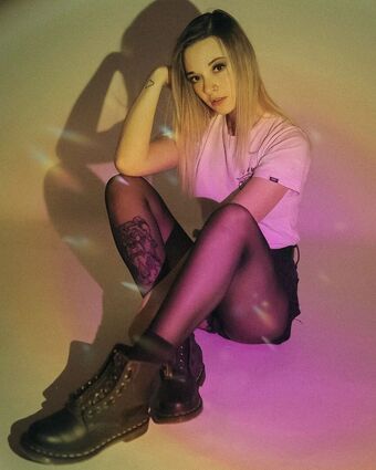 rainbowf0x Naakte Lekken OnlyFans Foto 19