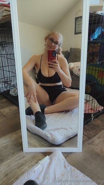 rawpunzel Naakte Lekken OnlyFans Foto 9