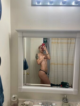 realkatelynx Naakte Lekken OnlyFans Foto 10