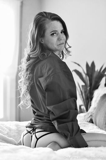 redheadxlayla Naakte Lekken OnlyFans Foto 17