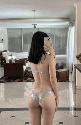 Rhaychu Naakte Lekken OnlyFans Foto 12