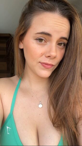 Riley Rox Naakte Lekken OnlyFans Foto 15