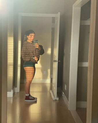 Roxy Cisneros Naakte Lekken OnlyFans Foto 18