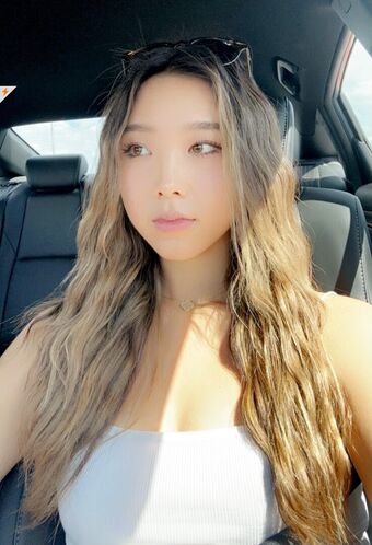 Ruby Eum Naakte Lekken OnlyFans Foto 15