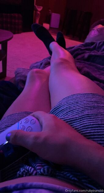 rubytransbb Naakte Lekken OnlyFans Foto 1