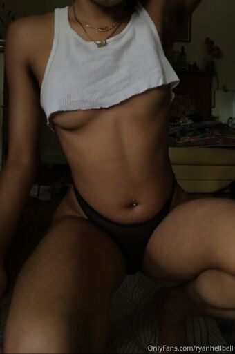 ryanhellbell Naakte Lekken OnlyFans Foto 14