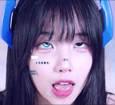 s201111 Naakte Lekken OnlyFans Foto 21