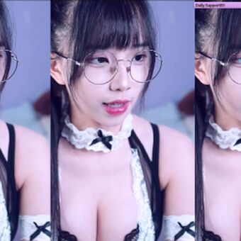 s201111 Naakte Lekken OnlyFans Foto 24