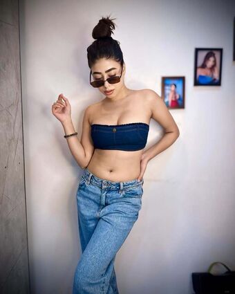saanvi032 Naakte Lekken OnlyFans Foto 35